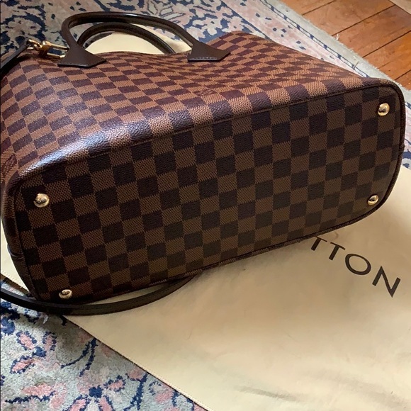 Louis Vuitton Kensington - Picture 8 of 10